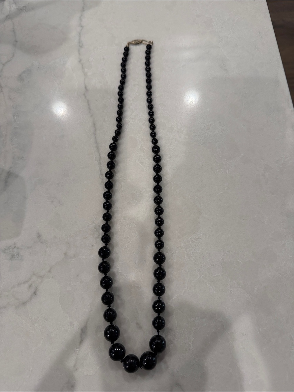 Source Unknown Black Graduated Bead Necklace
